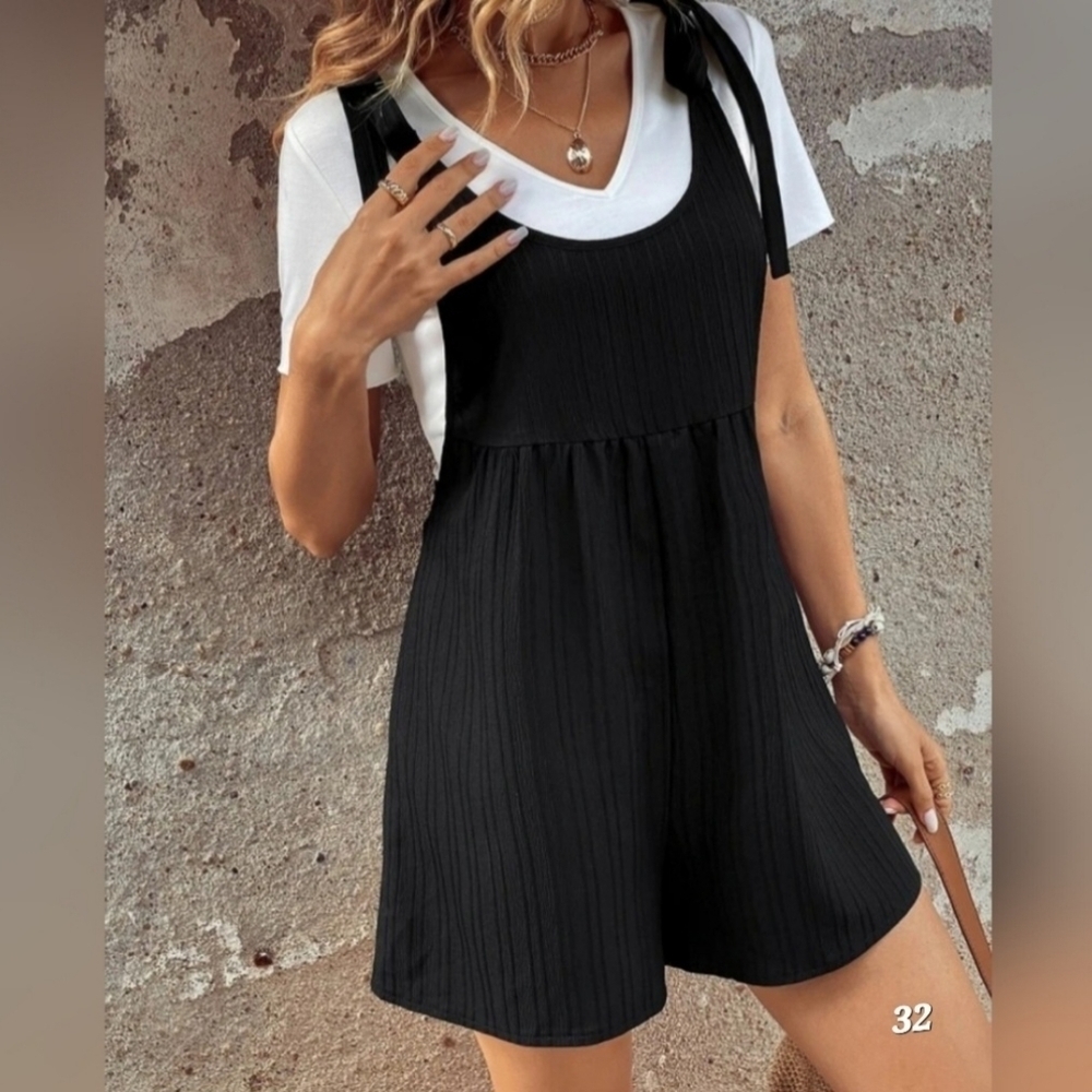 Women Summer Short Rompers Sleeveless Scoop Neck Tie Shoulder Romper Without Tee
